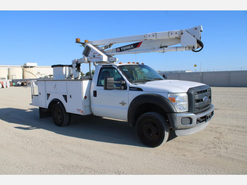 2012 Ford F-550 4x2 Terex LT-40 Bucket Truck