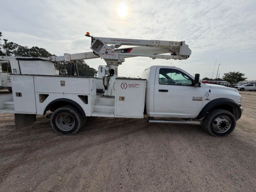 2017 Dodge Ram 5500 4x4 Terex LT-40 Bucket Truck
