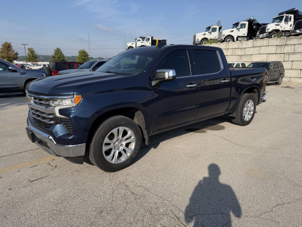 2022 Chevrolet 4 Door 1500 4x4 Pickup Truck