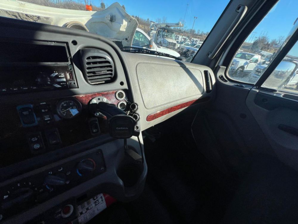 2018 Freightliner M2 4x2 Stellar Shuttle Hook Lift Truck