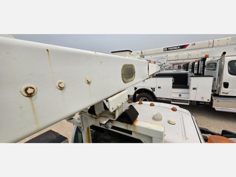 2008 Ford F-550 4x2 ALTEC L-37MR Material Handler Bucket Truck