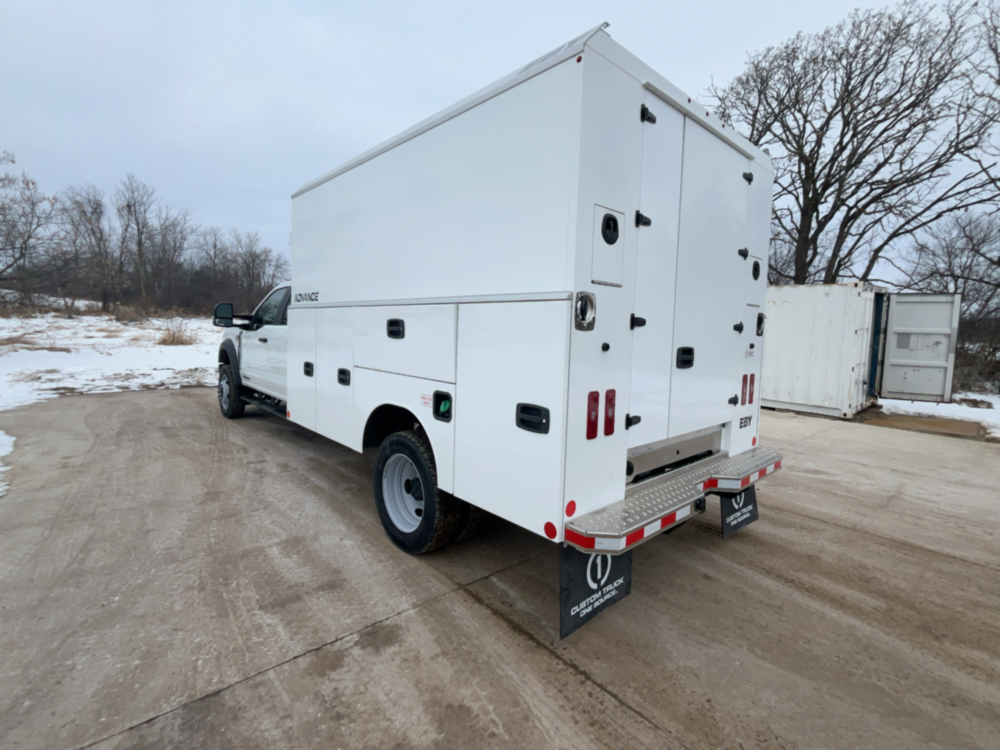 2026 Ford F550 4x4 EBY ADVANCE Enclosed Service Truck