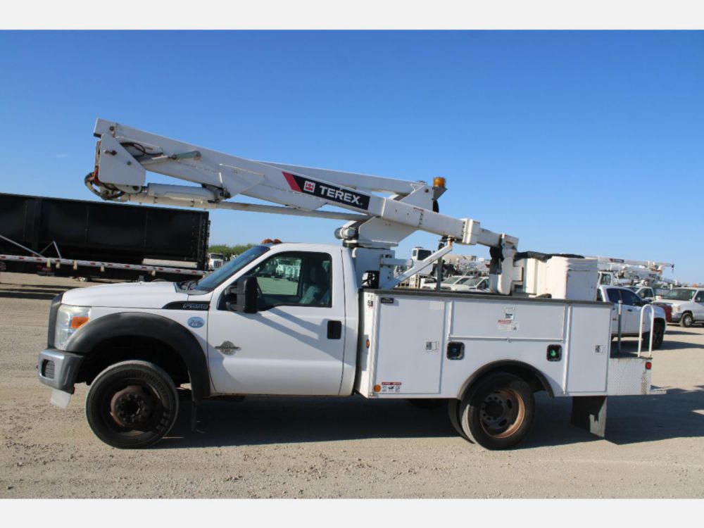 2012 Ford F-550 4x2 Terex LT-40 Bucket Truck