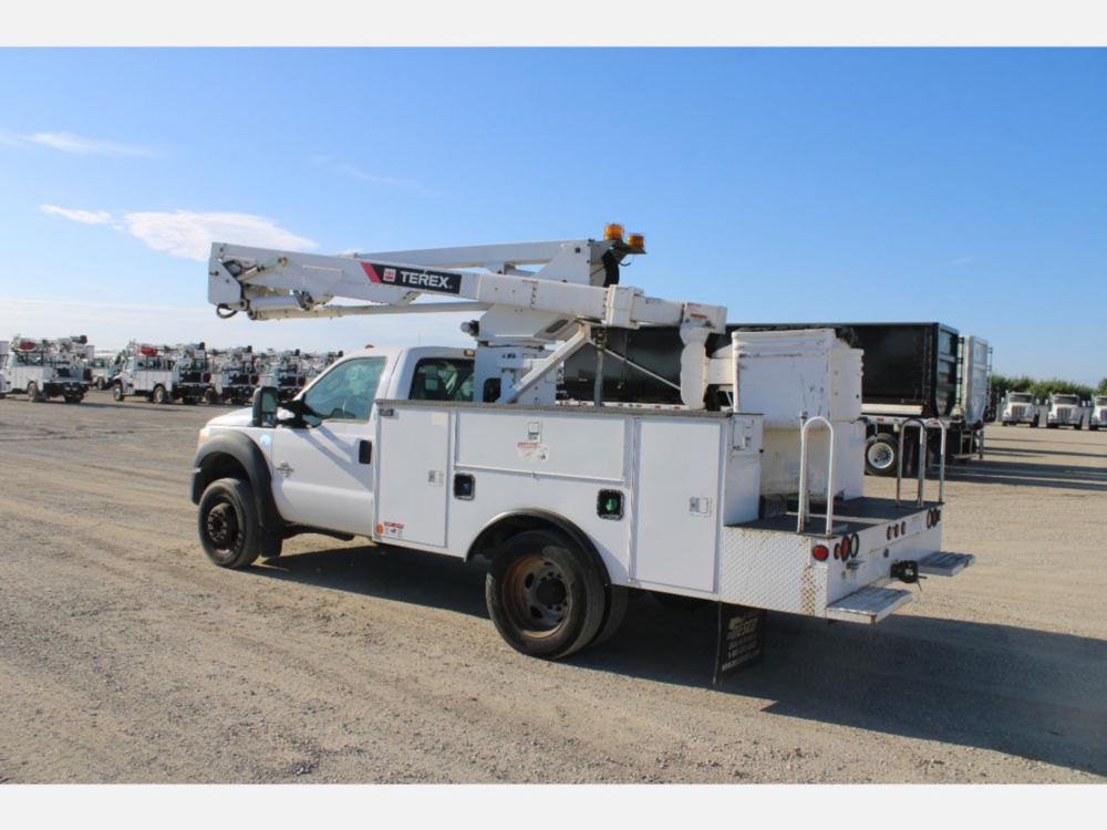 2012 Ford F-550 4x2 Terex LT-40 Bucket Truck