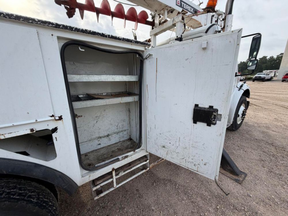 2019 Freightliner M2 4x2 Terex Commander 4047 Digger Derrick Truck