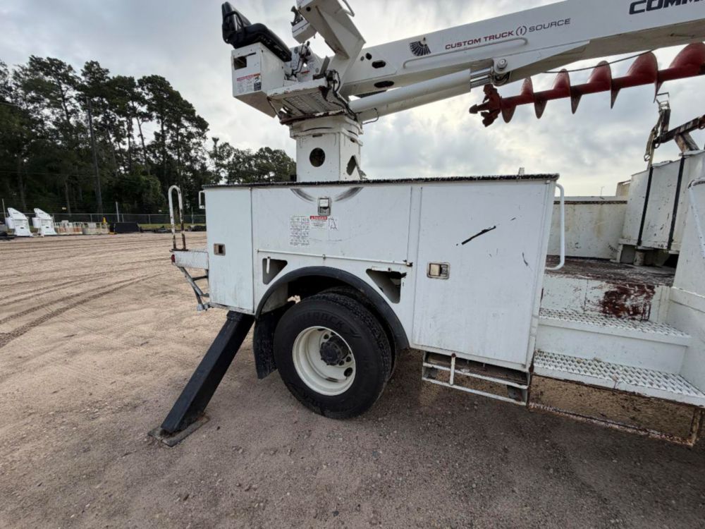 2019 Freightliner M2 4x2 Terex Commander 4047 Digger Derrick Truck