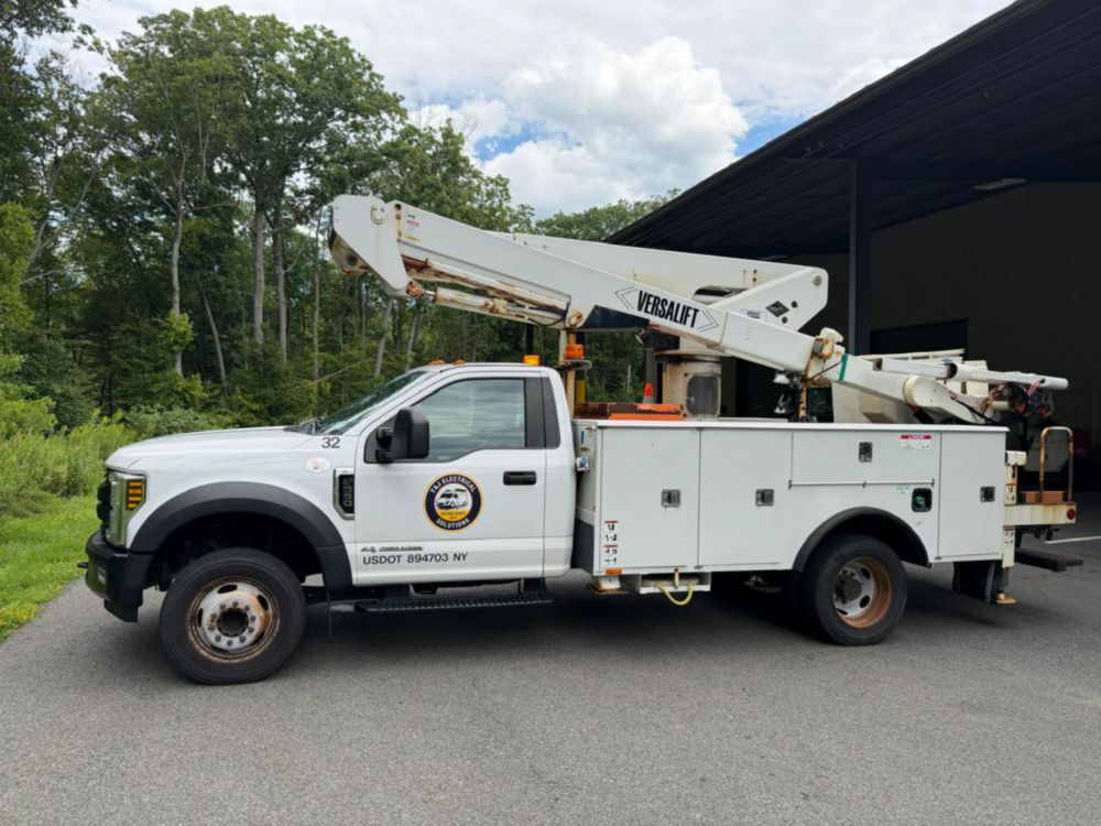2019 Ford F-550 4x2 Versalift VST-47SI Material Handler Bucket Truck