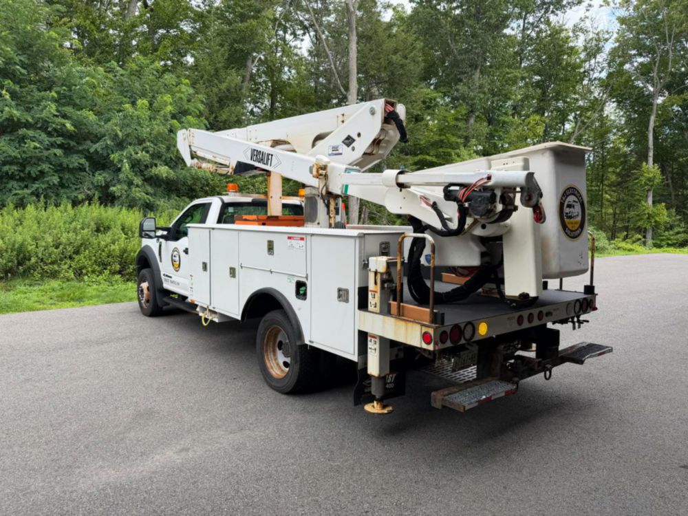 2019 Ford F-550 4x2 Versalift VST-47SI Material Handler Bucket Truck