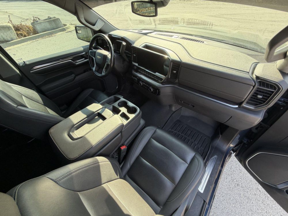 2022 Chevrolet 4 Door 1500 4x4 Pickup Truck