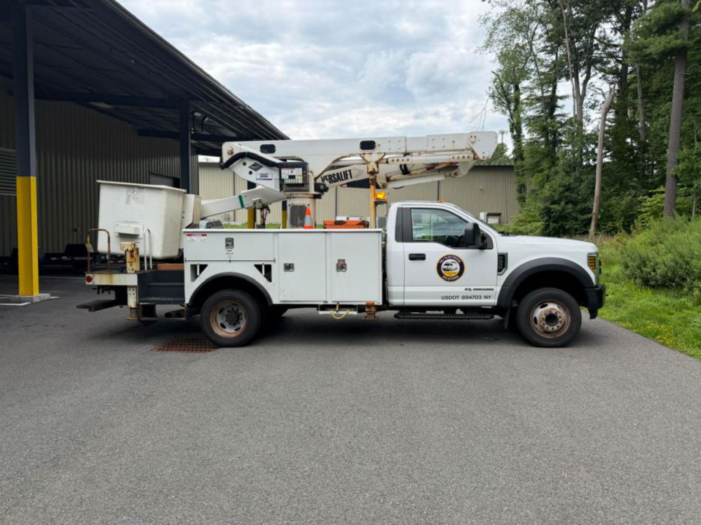 2019 Ford F-550 4x2 Versalift VST-47SI Material Handler Bucket Truck