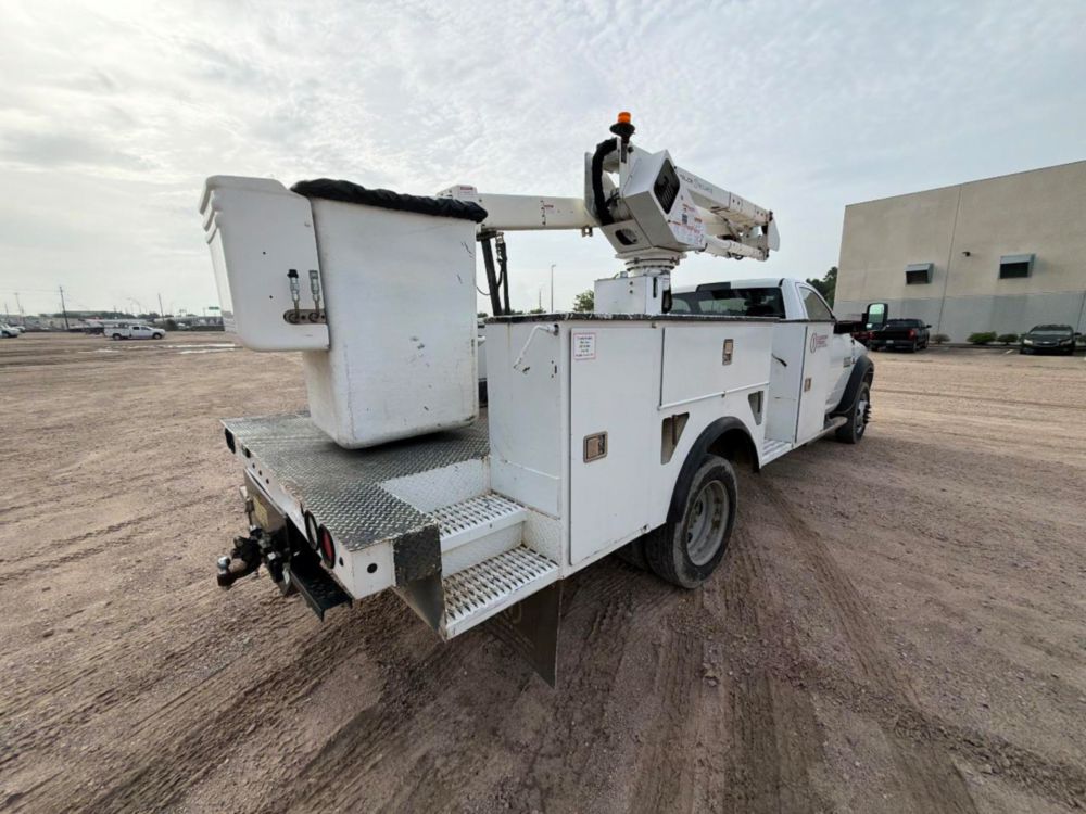 2017 Dodge Ram 5500 4x4 Terex LT-40 Bucket Truck