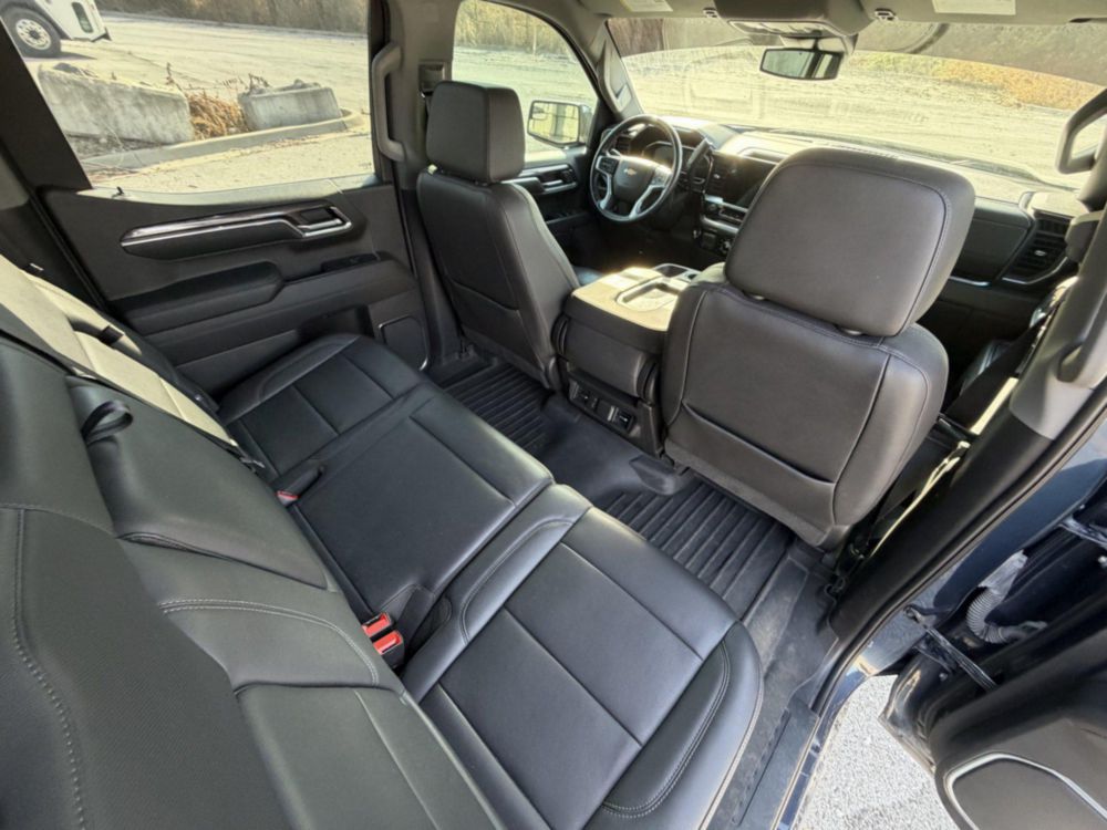 2022 Chevrolet 4 Door 1500 4x4 Pickup Truck