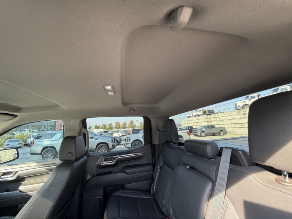 2022 Chevrolet 4 Door 1500 4x4 Pickup Truck