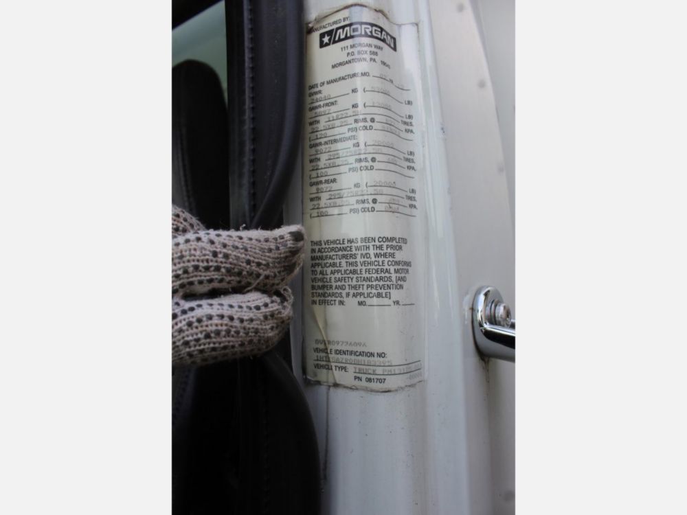 2013 Int'l Diesel 6x4 Automatic Box Truck