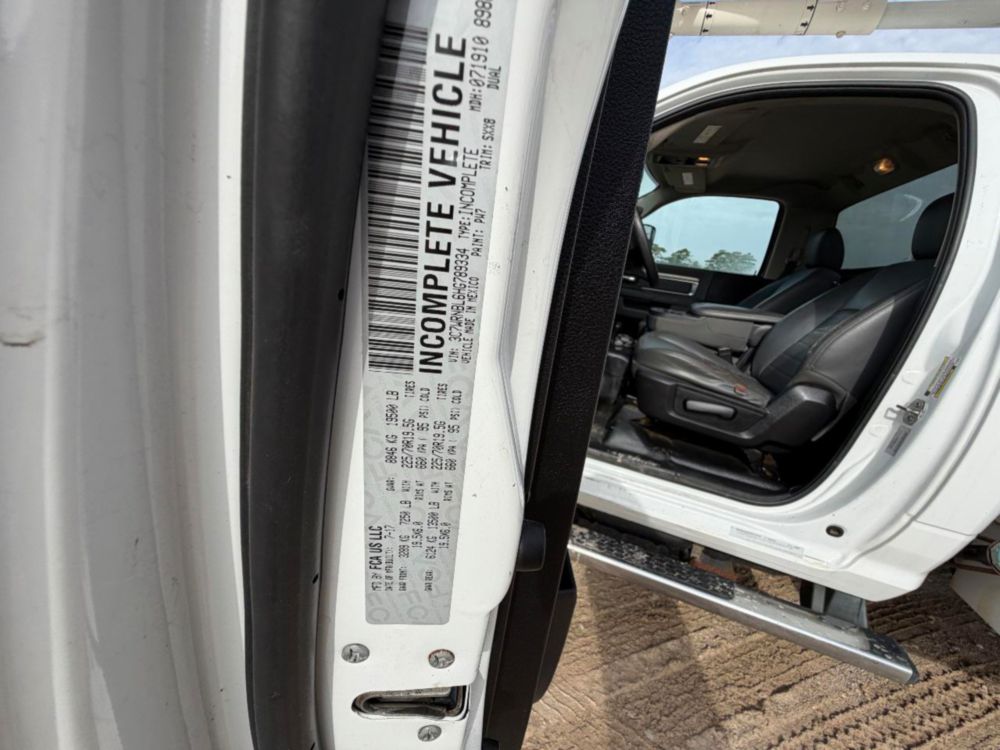 2017 Dodge Ram 5500 4x4 Terex LT-40 Bucket Truck