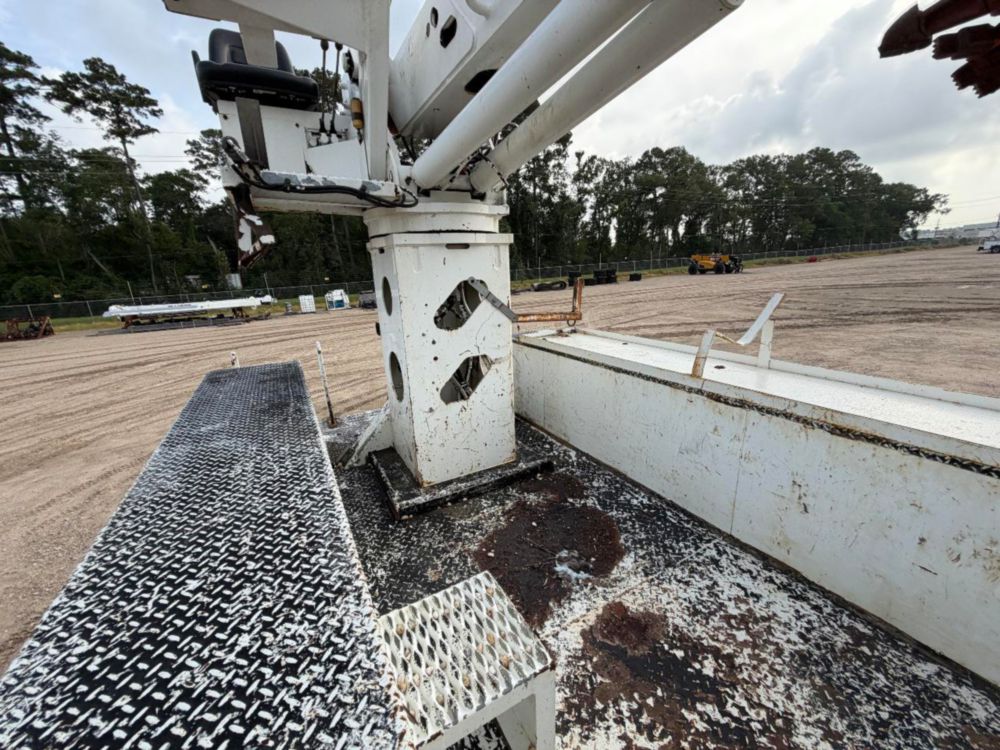2019 Freightliner M2 4x2 Terex Commander 4047 Digger Derrick Truck