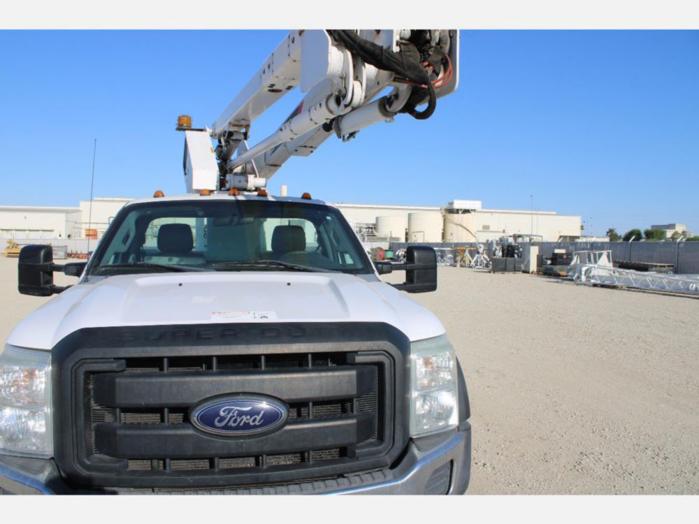 2012 Ford F-550 4x2 Terex LT-40 Bucket Truck