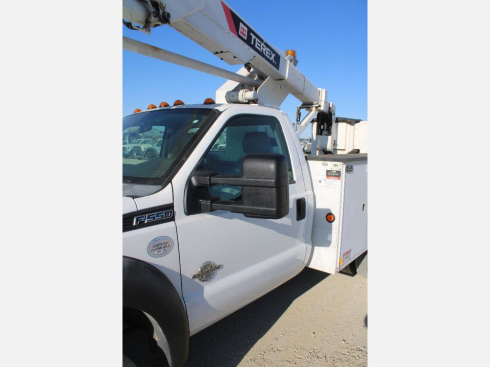 2012 Ford F-550 4x2 Terex LT-40 Bucket Truck