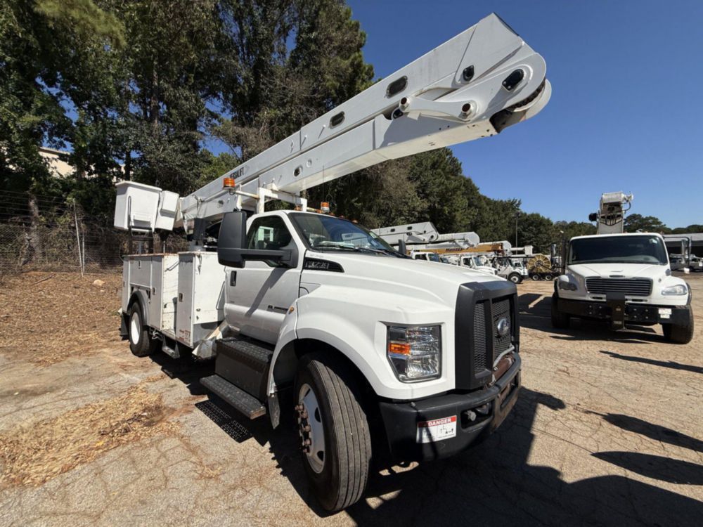 2019 Ford F-750 4x2 Versalift VO-455-MHI Bucket Truck