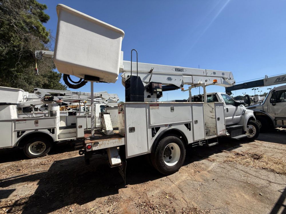 2019 Ford F-750 4x2 Versalift VO-455-MHI Bucket Truck