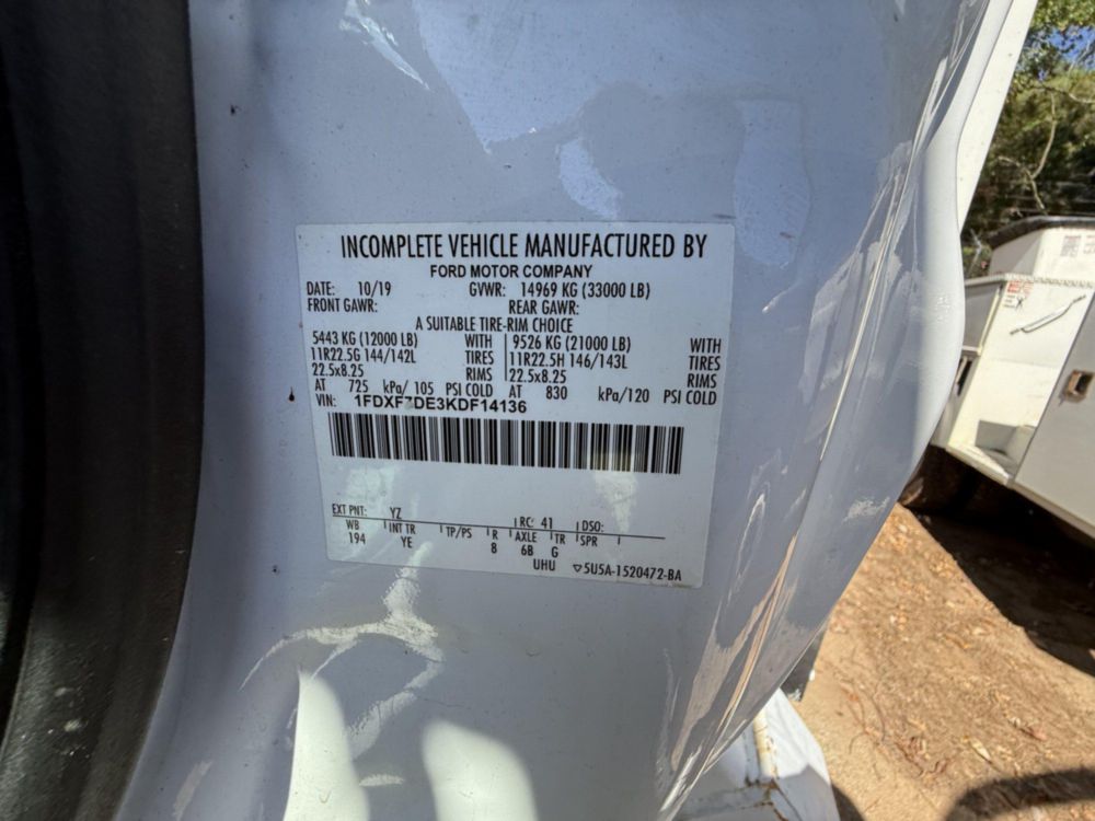 2019 Ford F-750 4x2 Versalift VO-455-MHI Bucket Truck