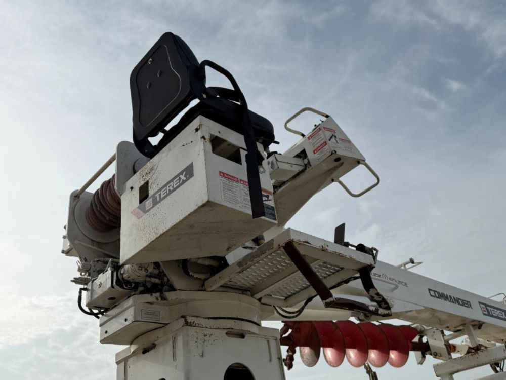 2019 Freightliner M2 4x2 Terex Commander 4047 Digger Derrick Truck
