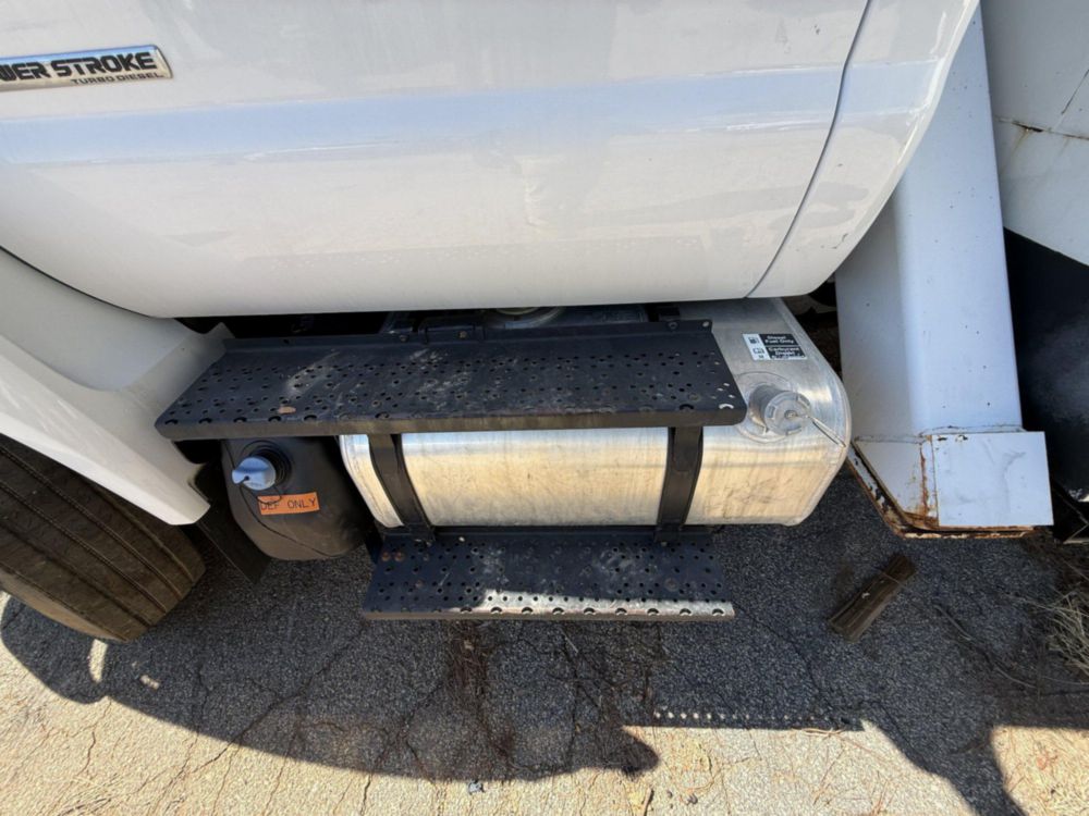 2019 Ford F-750 4x2 Versalift VO-455-MHI Bucket Truck