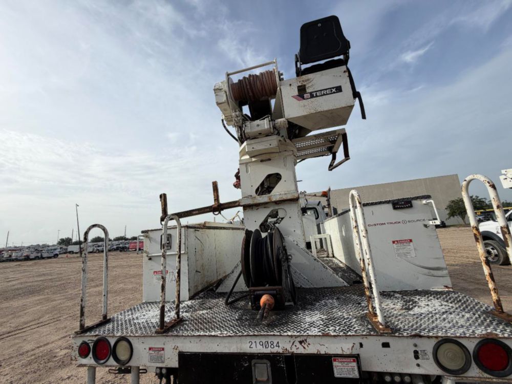 2019 Freightliner M2 4x2 Terex Commander 4047 Digger Derrick Truck