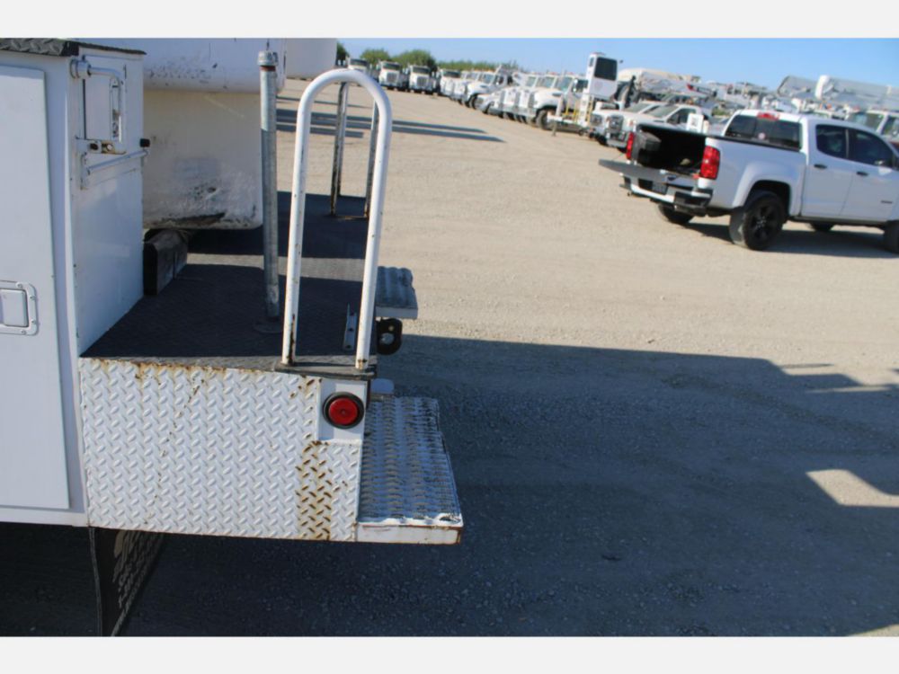 2012 Ford F-550 4x2 Terex LT-40 Bucket Truck