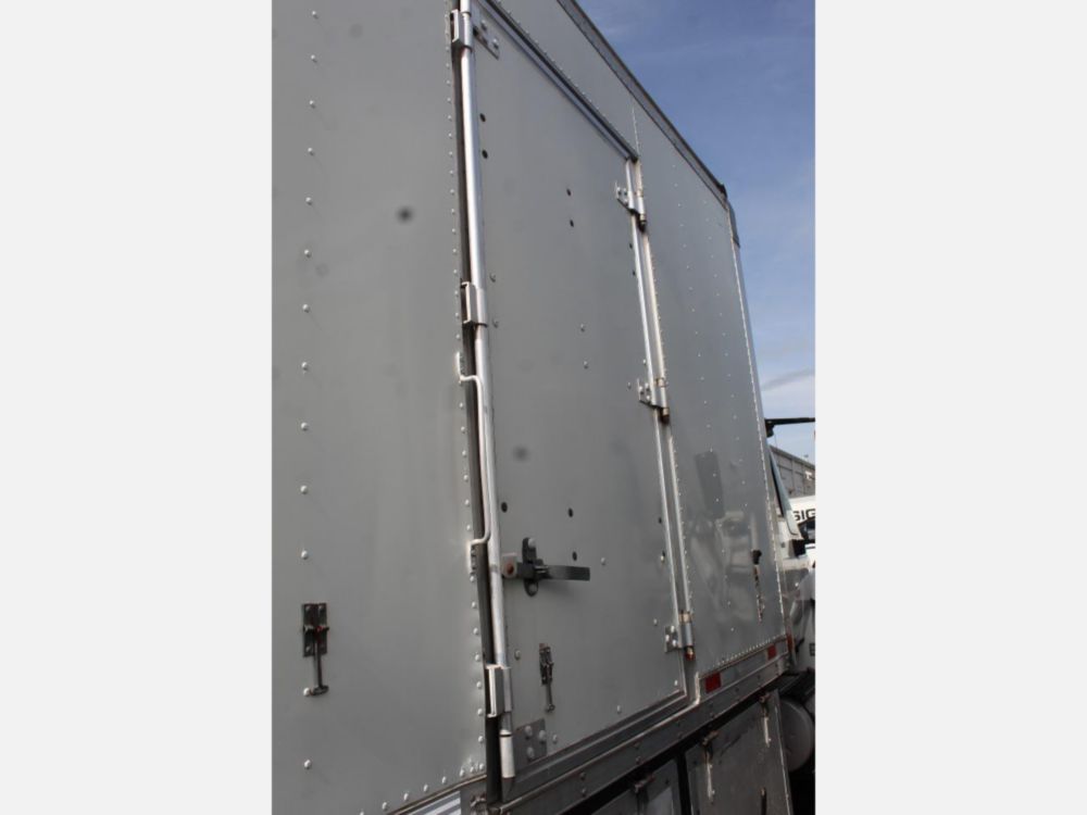 2013 Int'l Diesel 6x4 Automatic Box Truck