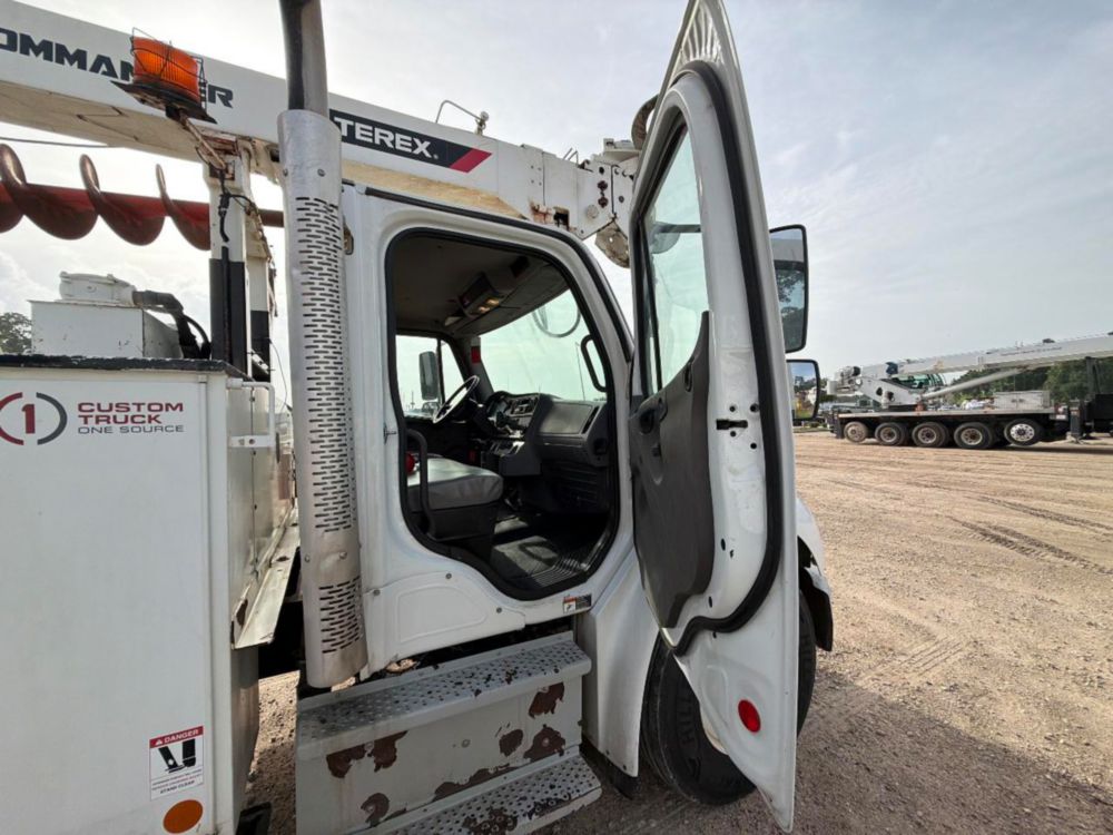 2019 Freightliner M2 4x2 Terex Commander 4047 Digger Derrick Truck
