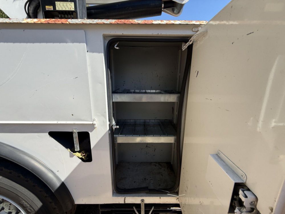 2019 Ford F-750 4x2 Versalift VO-455-MHI Bucket Truck
