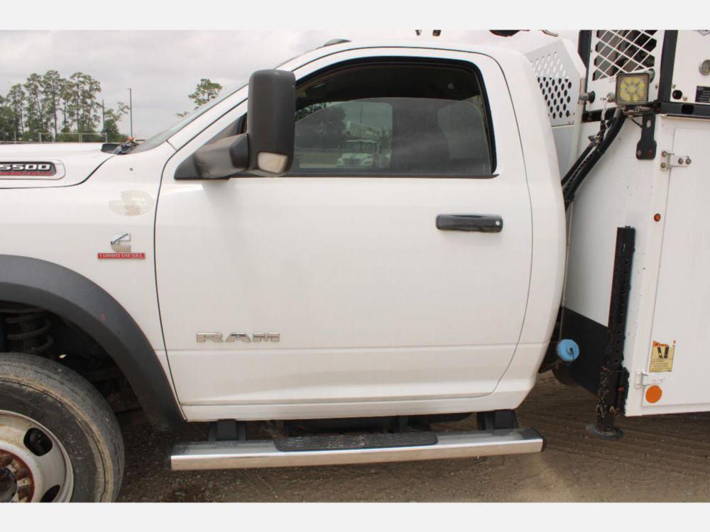 2019 Dodge Ram 5500 4x4 IMT DOM1SIII + 7500 Service Truck