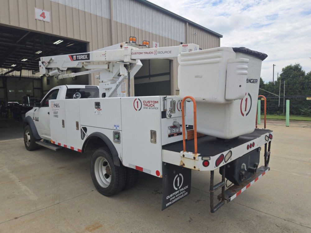 2015 Dodge Ram, 5500 4x4 Terex LT-40 Bucket Truck