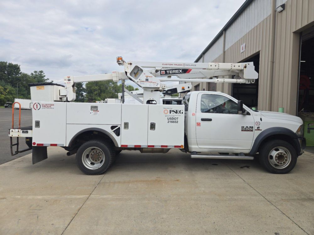 2015 Dodge Ram, 5500 4x4 Terex LT-40 Bucket Truck