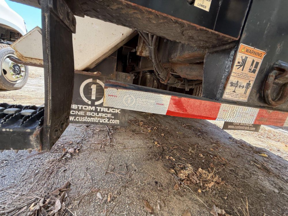 2019 Ford F-750 4x2 Versalift VO-455-MHI Bucket Truck