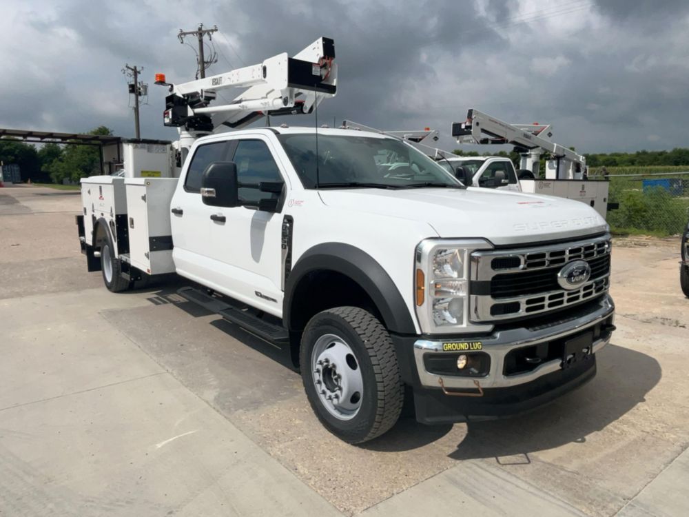 2026 Ford F550 4x4 Versalift SST-40-EIH Bucket Truck