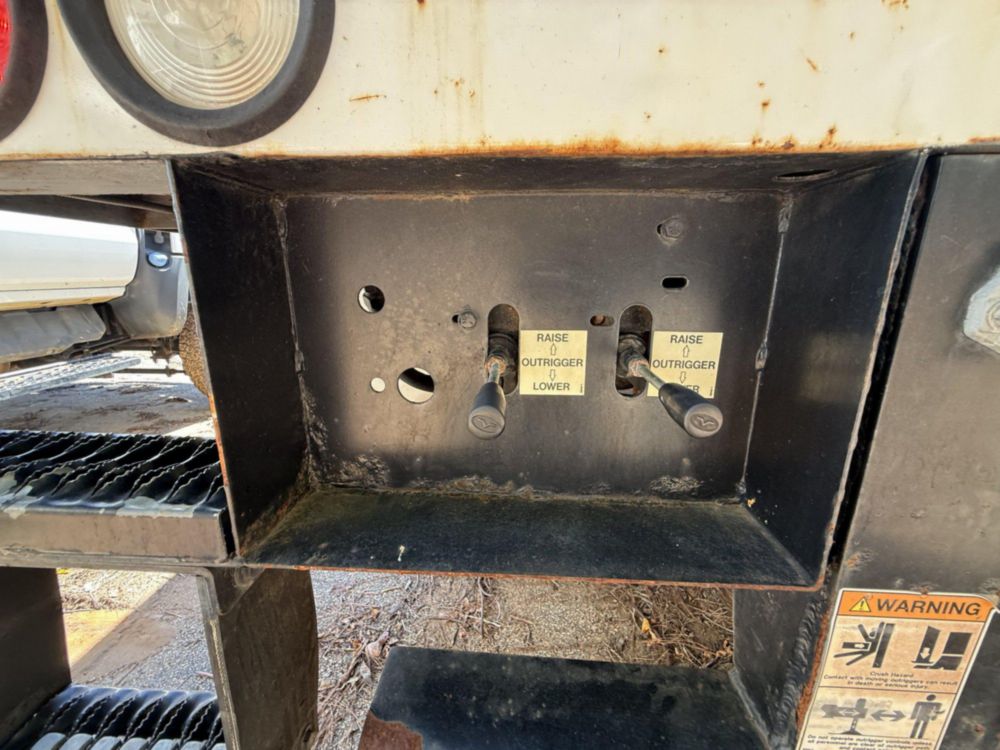 2019 Ford F-750 4x2 Versalift VO-455-MHI Bucket Truck
