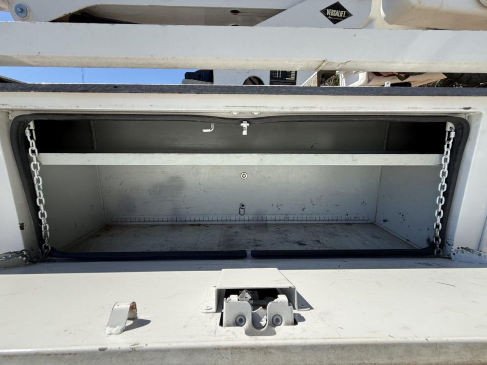 2019 Ford F-750 4x2 Versalift VO-455-MHI Bucket Truck