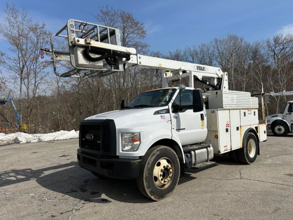  2019 Ford F-750 Diesel 4x2 Versalift VTP-40-NE Cable Placer