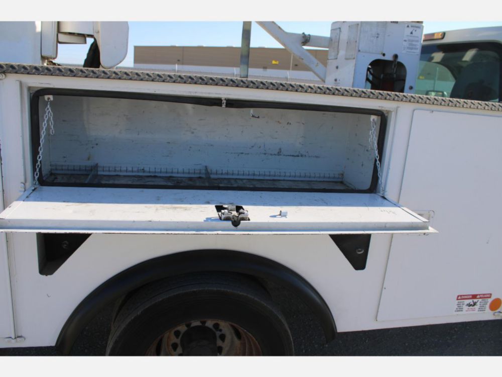 2012 Ford F-550 4x2 Terex LT-40 Bucket Truck