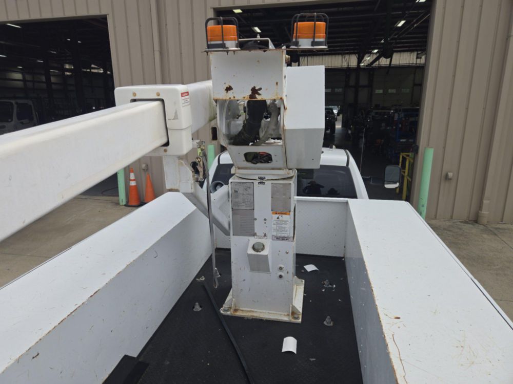 2015 Dodge Ram, 5500 4x4 Terex LT-40 Bucket Truck