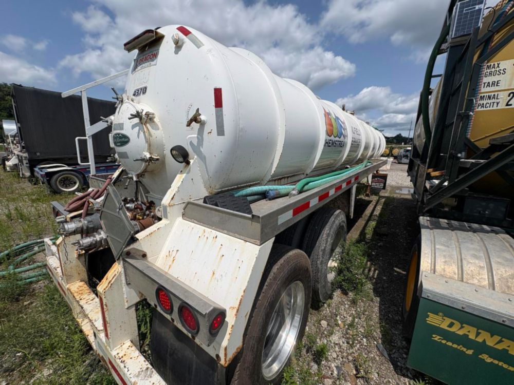 2012 Dragon 130 BBL Vacuum Trailer