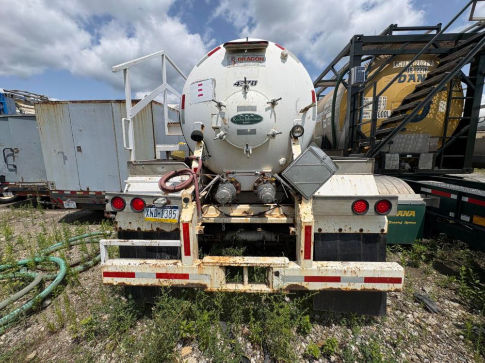 2012 Dragon 130 BBL Vacuum Trailer