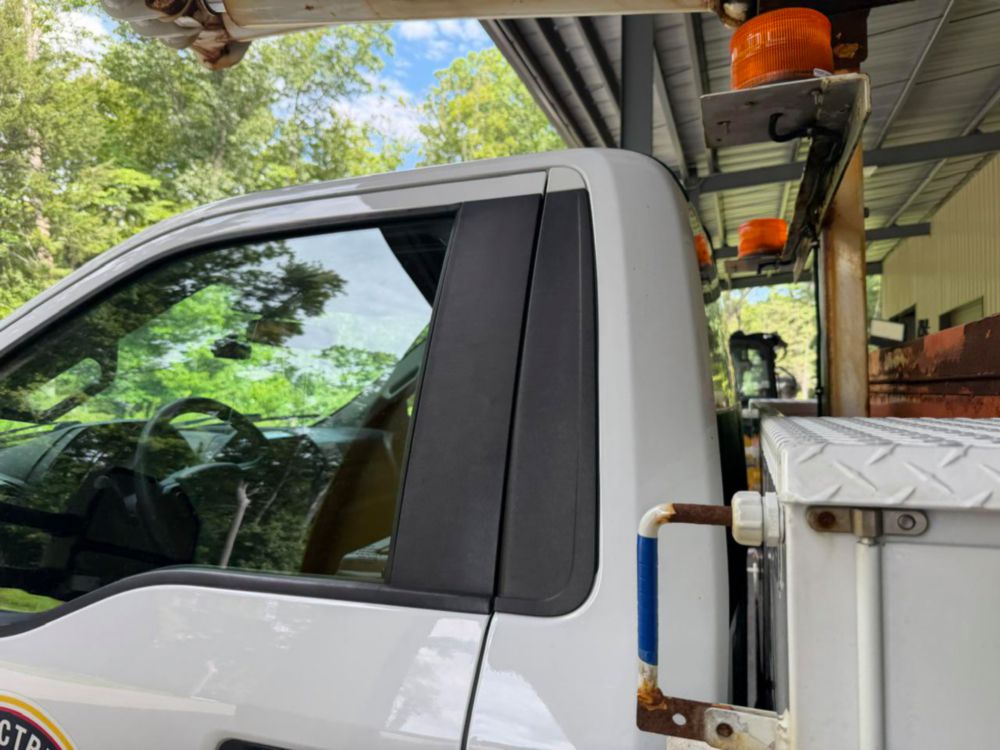 2019 Ford F-550 4x2 Versalift VST-47SI Material Handler Bucket Truck
