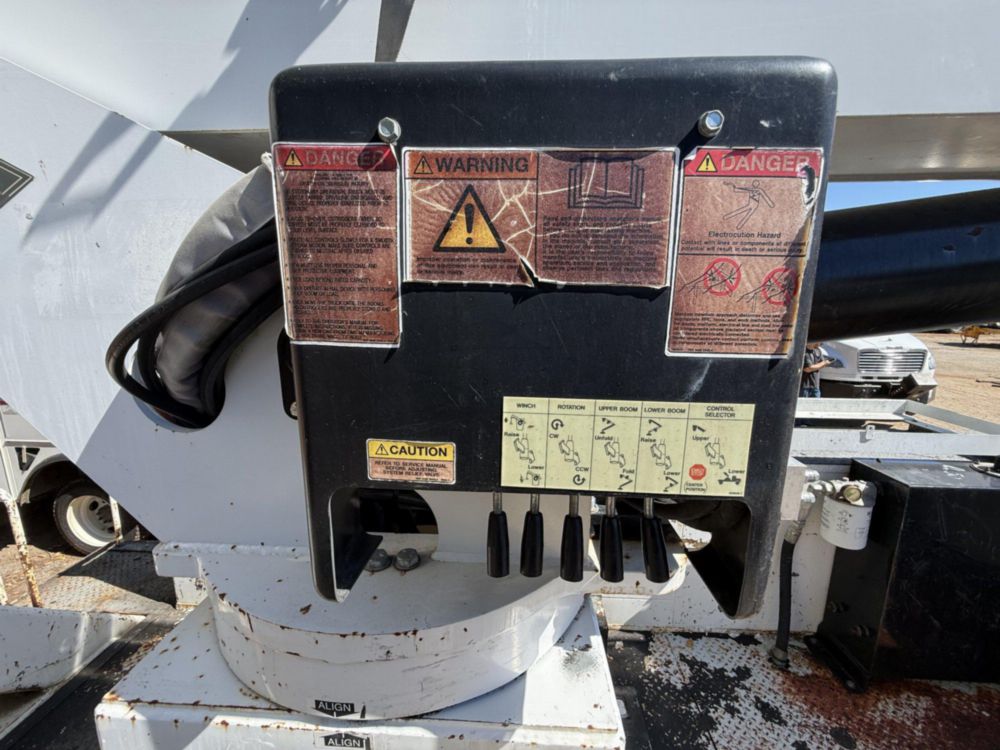 2019 Ford F-750 4x2 Versalift VO-455-MHI Bucket Truck