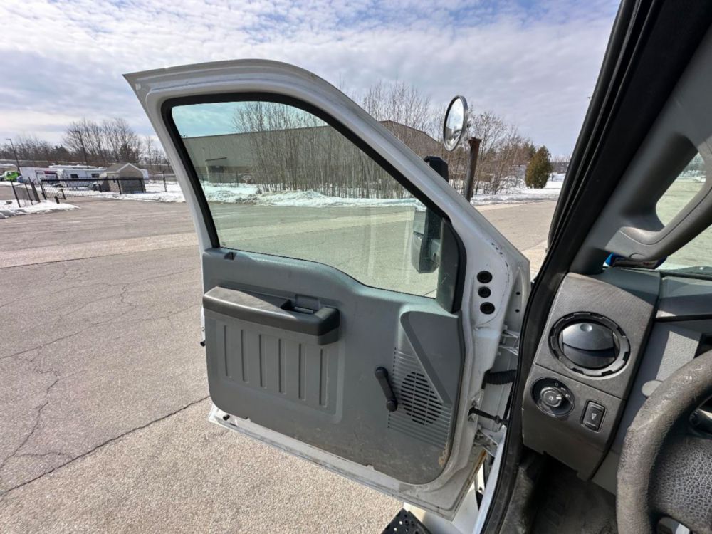  2019 Ford F-750 Diesel 4x2 Versalift VTP-40-NE Cable Placer