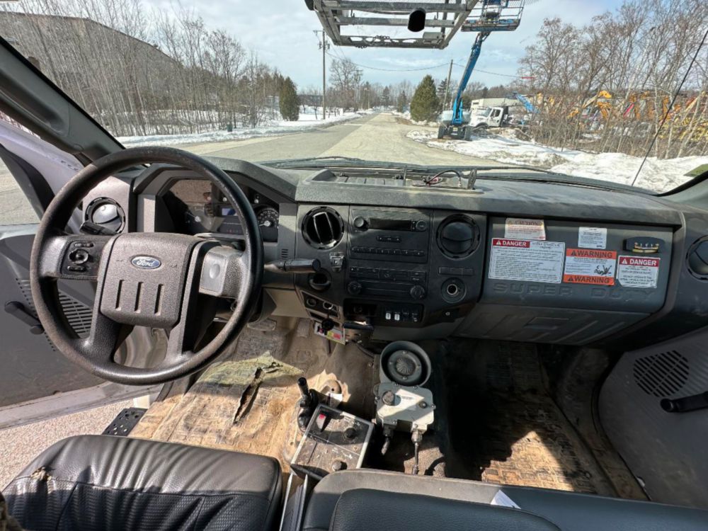  2019 Ford F-750 Diesel 4x2 Versalift VTP-40-NE Cable Placer
