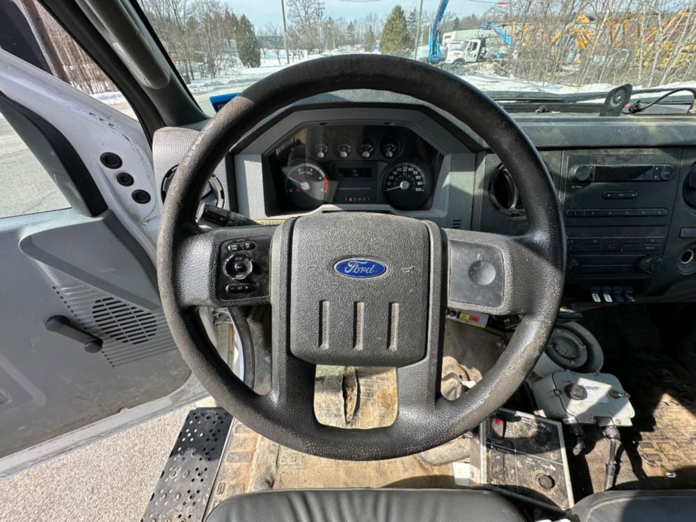  2019 Ford F-750 Diesel 4x2 Versalift VTP-40-NE Cable Placer