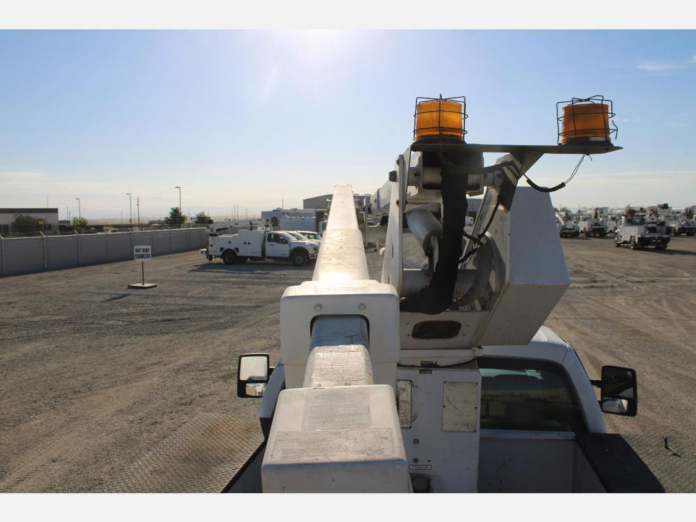 2012 Ford F-550 4x2 Terex LT-40 Bucket Truck